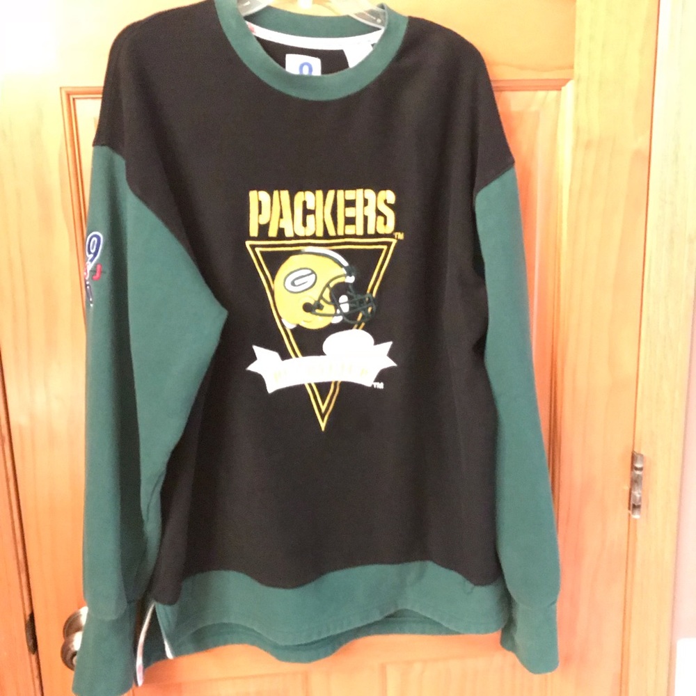 DSJ Men’s Packer sweatshirt.
